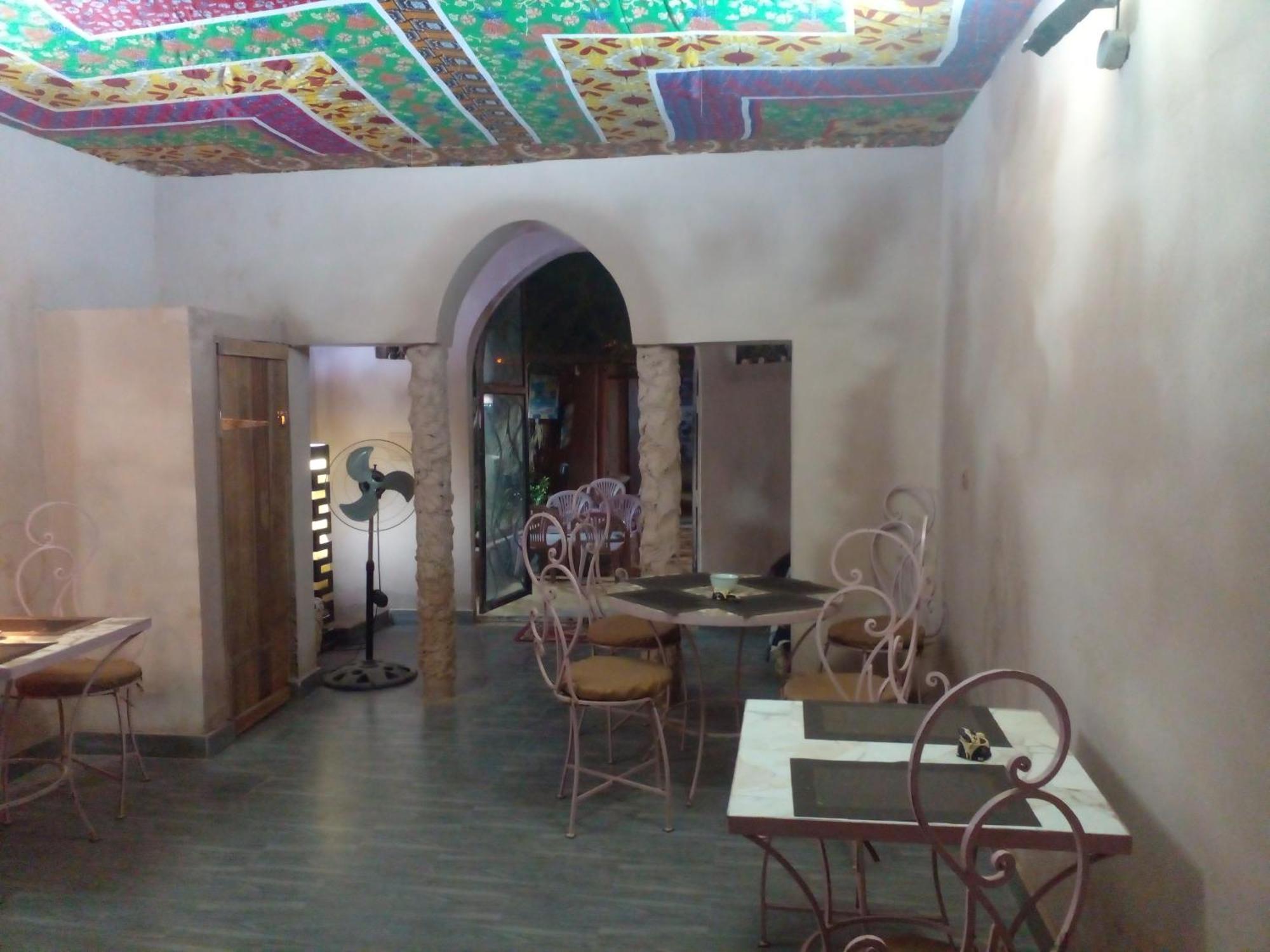 "Par 4 Chemins" - Atypical Stopover Nouakchott Exterior foto