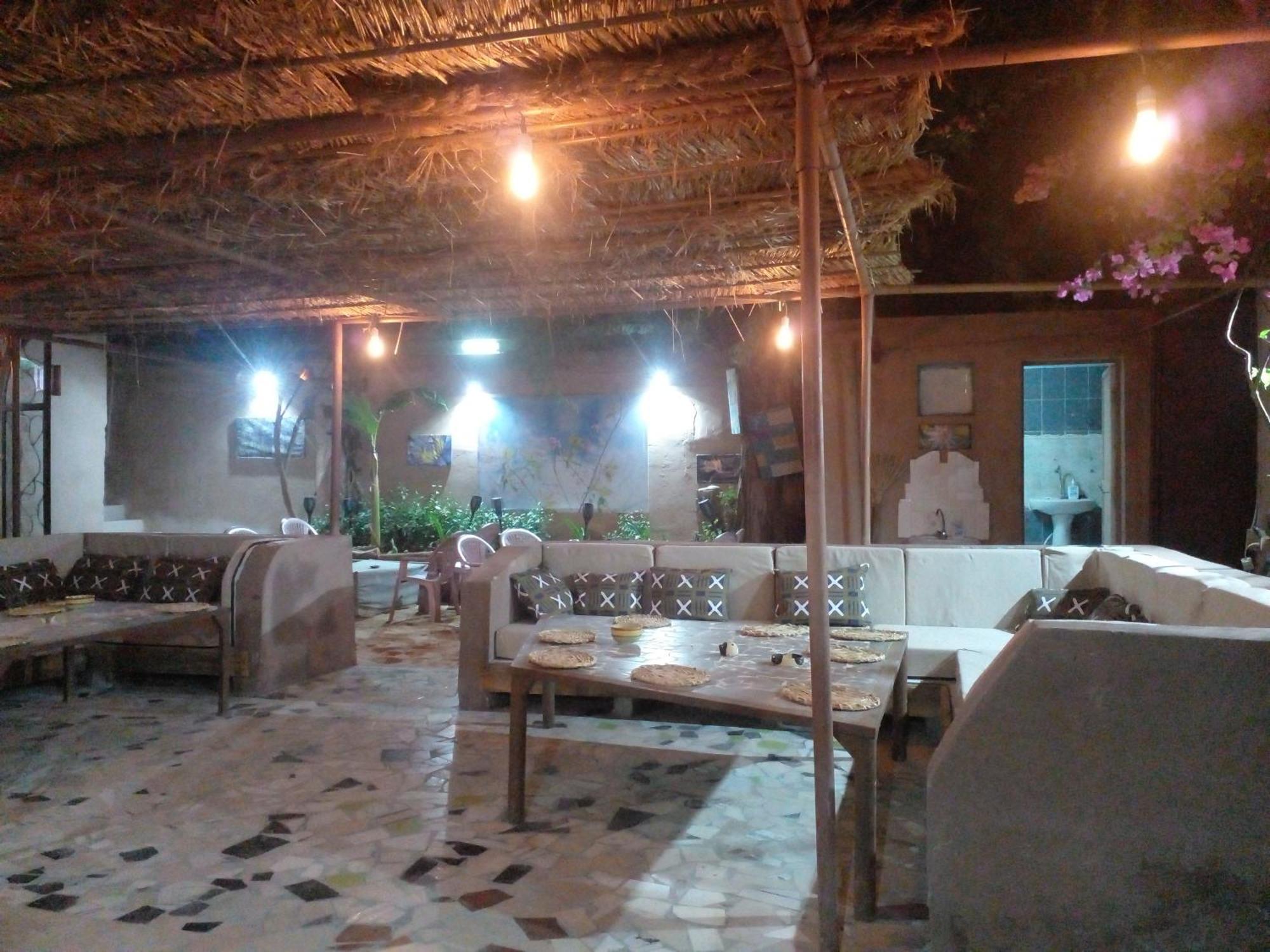 "Par 4 Chemins" - Atypical Stopover Nouakchott Exterior foto